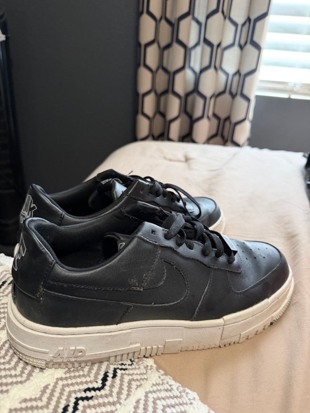 Nike Men’s Black Leather Sneakers with White Sole